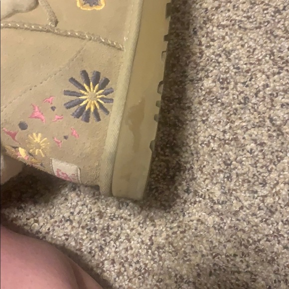Ugg boots: rare - Picture 7 of 9